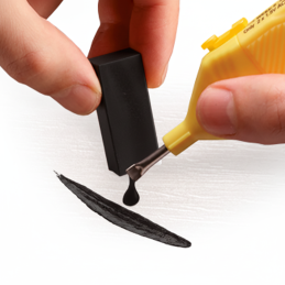 Opravný vosk tvrdý / Čierny