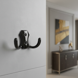 Vešiak MIKEL M / Čierna lesklá