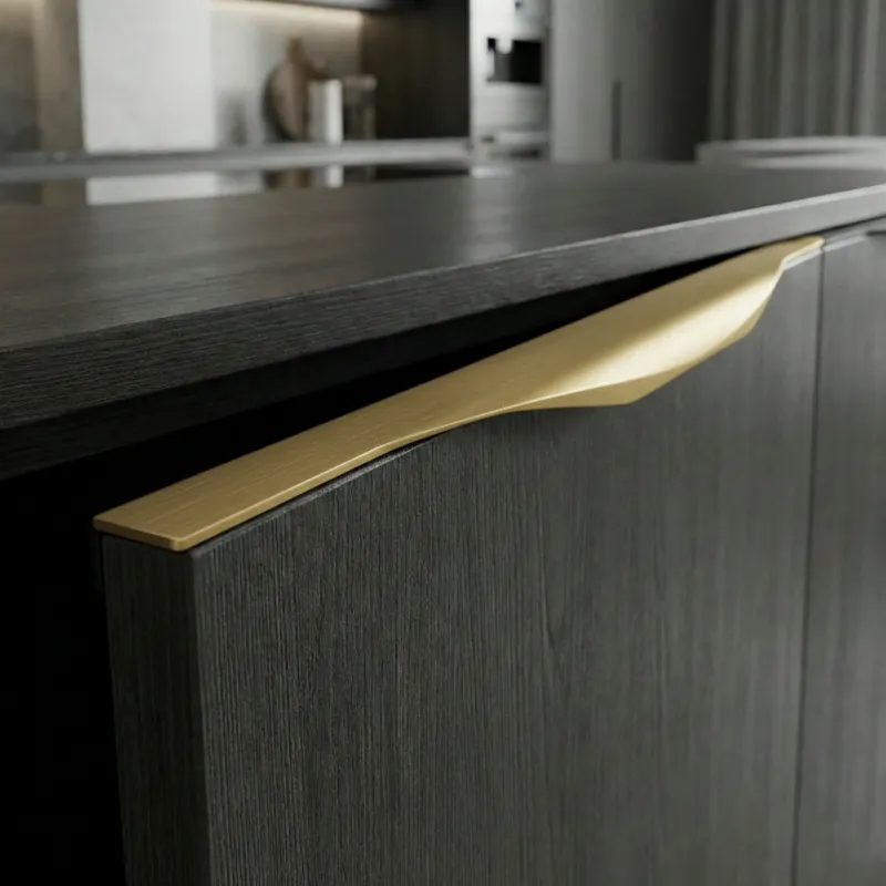 Úchytka na hranu dvierok VULCANO / Mosadz Brúsená