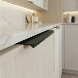 Úchytka na hranu dvierok PADOVA / Čierna matná