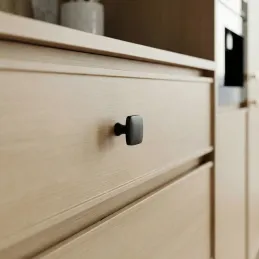 Úchytka knopka LANDRA / Čierna matná