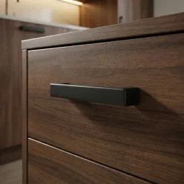 Úchytka LENA / Čierna matná