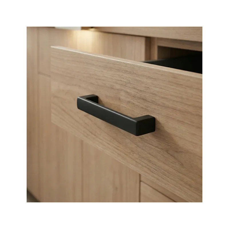 Úchytka LENA / Čierna matná