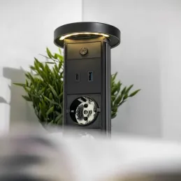 Výsuvná zásuvka LEGIA SCHUKO 2x230V + USB A-C + svetlo  / Čierna matná