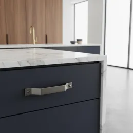 Úchytka LUCAS / Starostrieborná