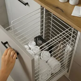 Výsuvný kôš na prádlo s tlmením a uchytením na dvierka ORTA / Biela matná