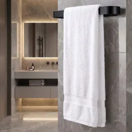 Vešiak na stenu na uteráky LUGADO / Čierna matná
