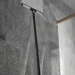 Stierka na vodu s rúčkou / Čierna