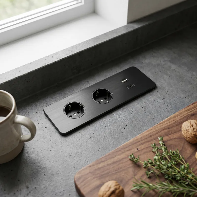 Elektrická zásuvková lišta EUROBOX 2x230V + 1xUSB C+A SCHUKO / Čierna matná