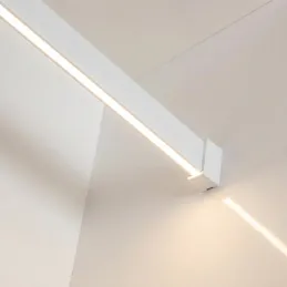 Vešiaková tyč SLIM na LED pásik s krytkou / Biela matná
