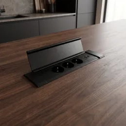 Interiérová zásuvková lišta SLIM BOX SCHUKO 3x 230V + USB / Čierna matná