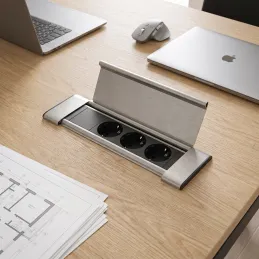Interiérová zásuvková lišta SLIM BOX SCHUKO 3x 230V / Nerez