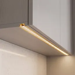 Zafrézovacia hliníková lišta ZARIA na LED osvetlenie s transparent krytkou / Zlatá