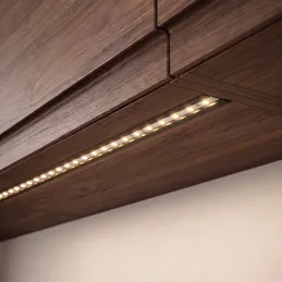 Zafrézovacia hliníková lišta ZARIA na LED osvetlenie s transparent krytkou / Čierna matná