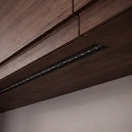Zafrézovacia hliníková lišta ZARIA na LED osvetlenie s transparent krytkou / Čierna matná
