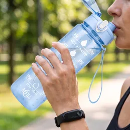 Športová fľaška na vodu FIT ONE 750 ml / Modrá