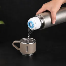 Nerezová termoska s pohárom THERMIO 500ml / Béžová