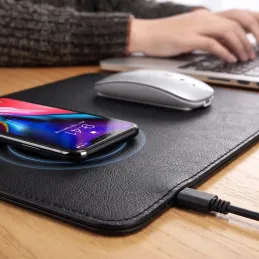 Podložka pod myš s wireless nabíjaním na telefon LUXPAD / Čierna